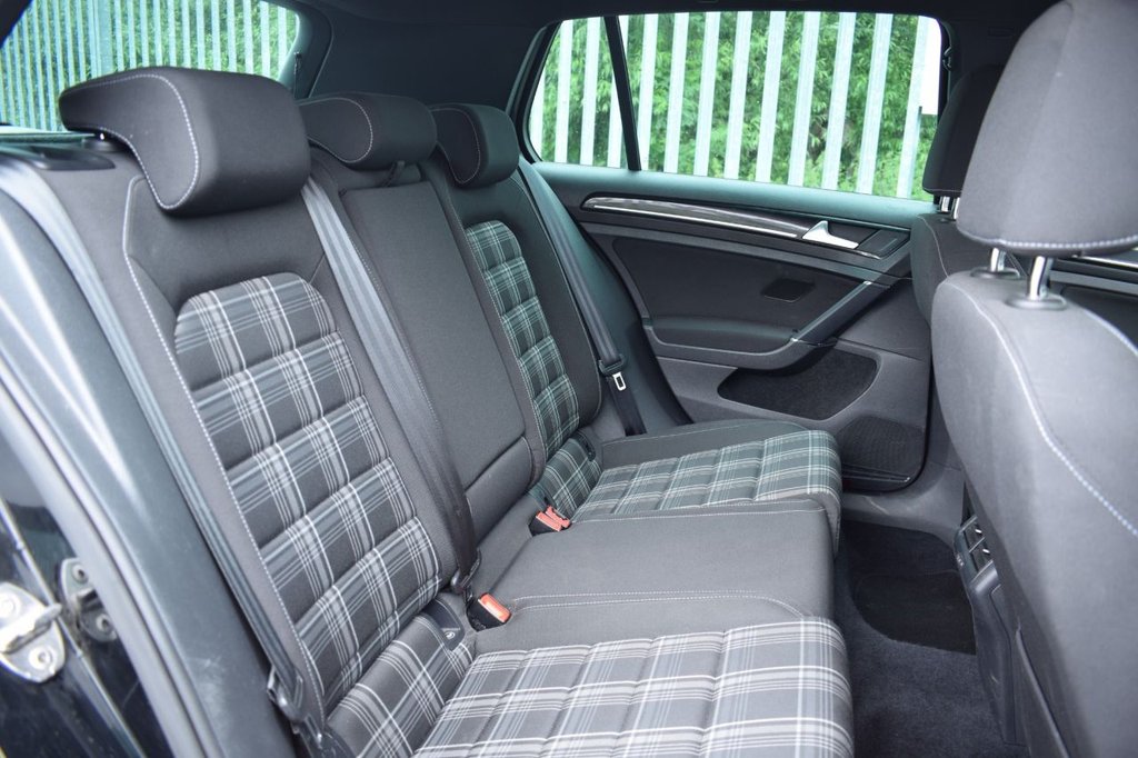 Used Volkswagen Golf 2014 for sale - 76285351: Photo 17