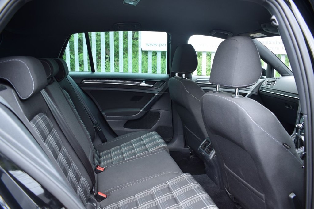Used Volkswagen Golf 2014 for sale - 76285351: Photo 18