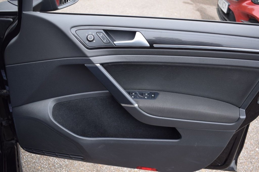Used Volkswagen Golf 2014 for sale - 76285351: Photo 19