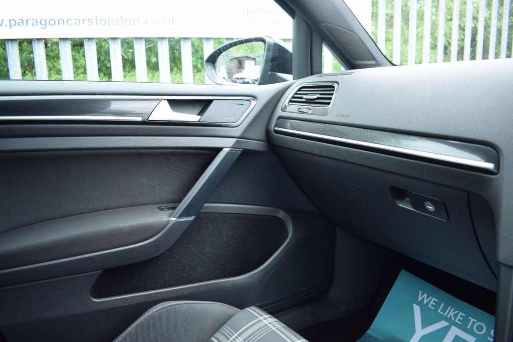 Used Volkswagen Golf 2014 for sale - 76285351: Photo 26