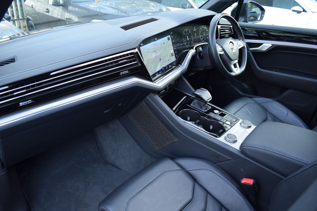 Used Volkswagen Touareg 2020 for sale - 76417859: Photo 16