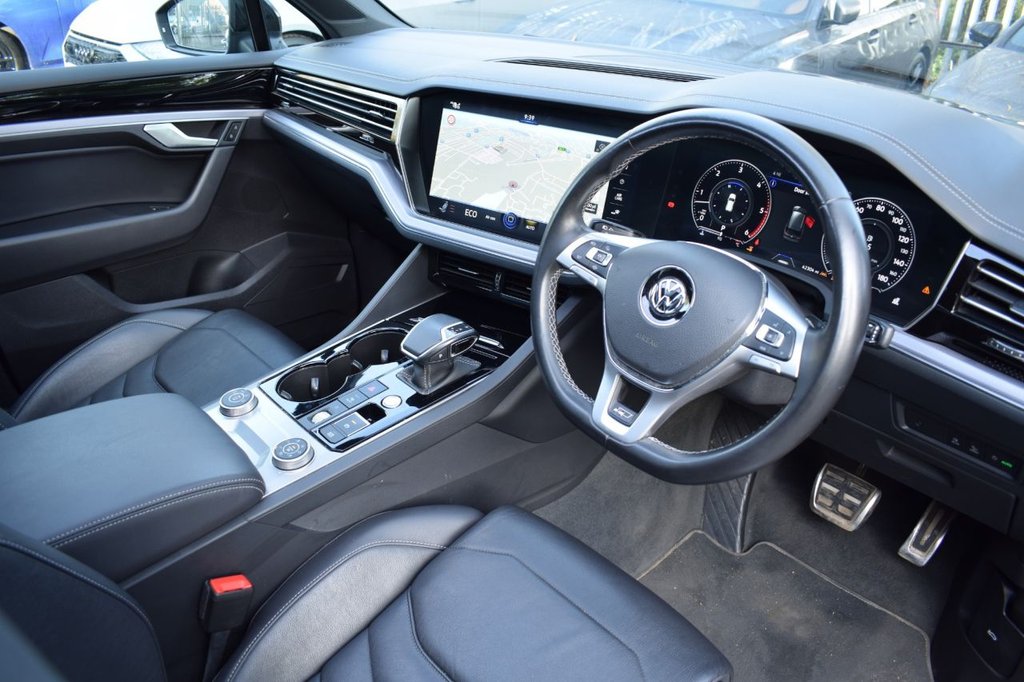 Used Volkswagen Touareg 2020 for sale - 76417859: Photo 2