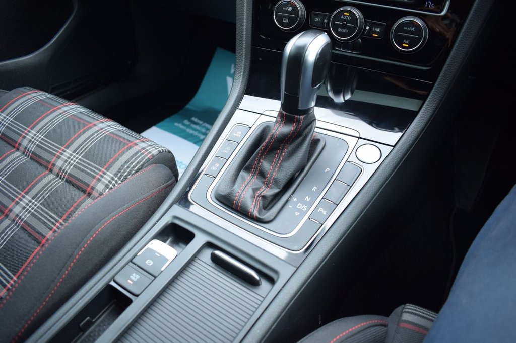 Used Volkswagen Golf 2020 for sale - 78141818: Photo 26