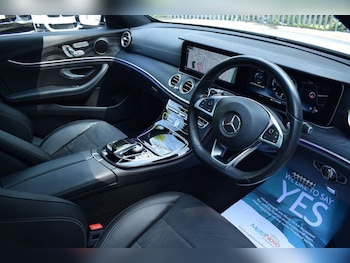 Used Mercedes-Benz E Class 2017 for sale - 77231492: Photo