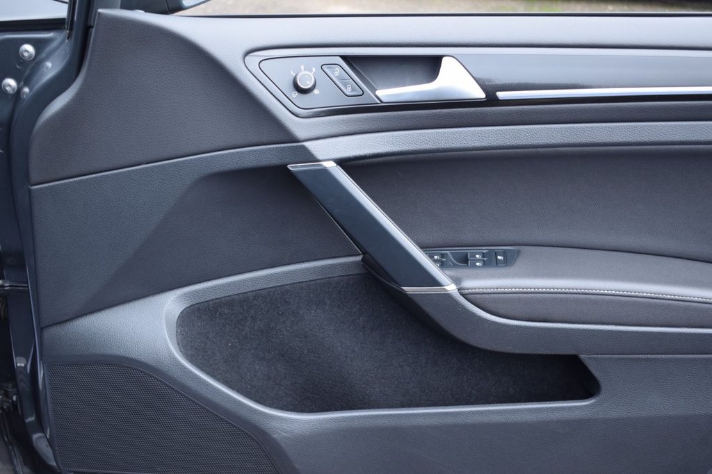 Used Volkswagen Golf 2020 for sale - 77231484: Photo 19