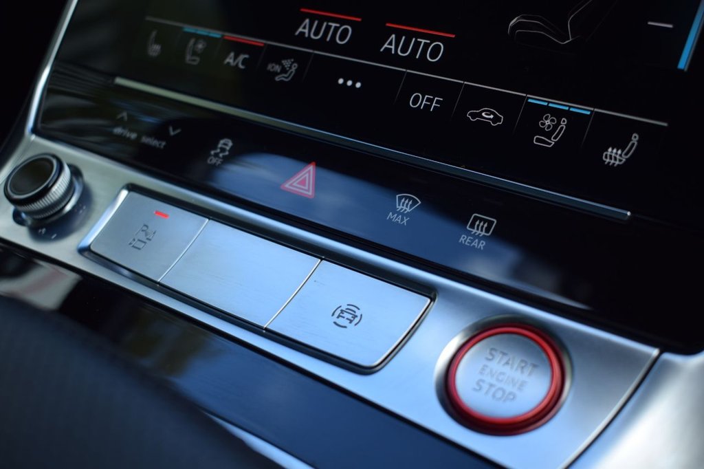 Used Audi RS6 Avant 2020 for sale - 76285363: Photo 40