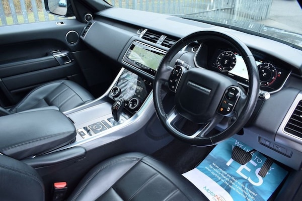 Used Land Rover Range Rover Sport 2018 for sale - 76285366: Photo 2