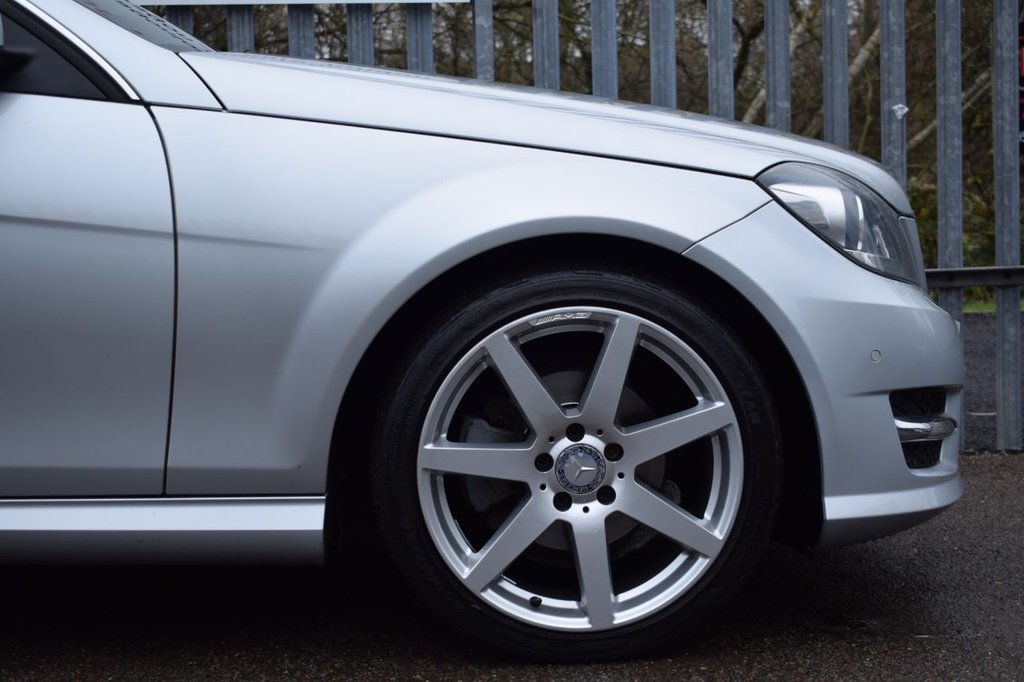 Used Mercedes-Benz C Class 2014 for sale - 76691372: Photo 11