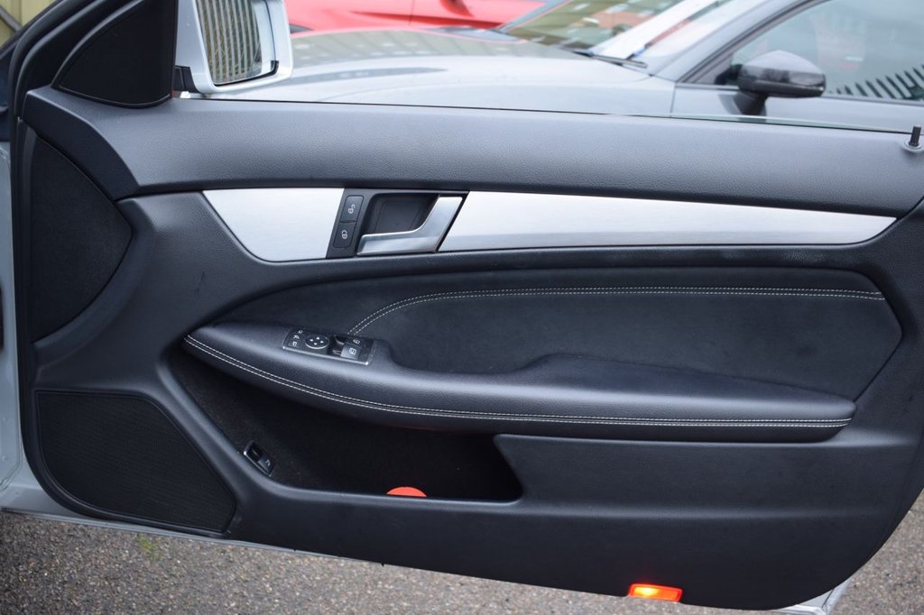 Used Mercedes-Benz C Class 2014 for sale - 76691372: Photo 18