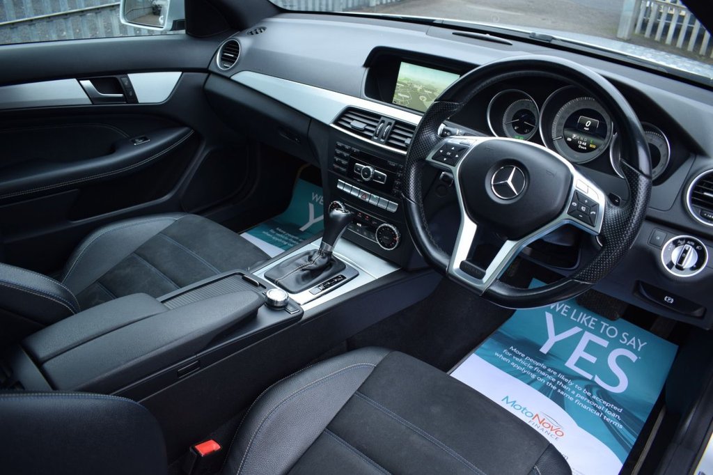 Used Mercedes-Benz C Class 2014 for sale - 76691372: Photo 2