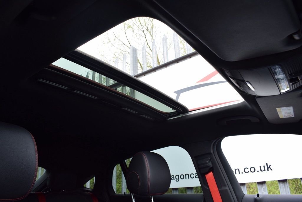 Used Mercedes-Benz GLC 2017 for sale - 76285350: Photo 32