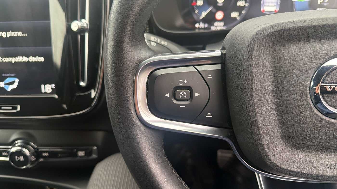 Used Volvo XC40 2022 for sale - 78035951: Photo 21