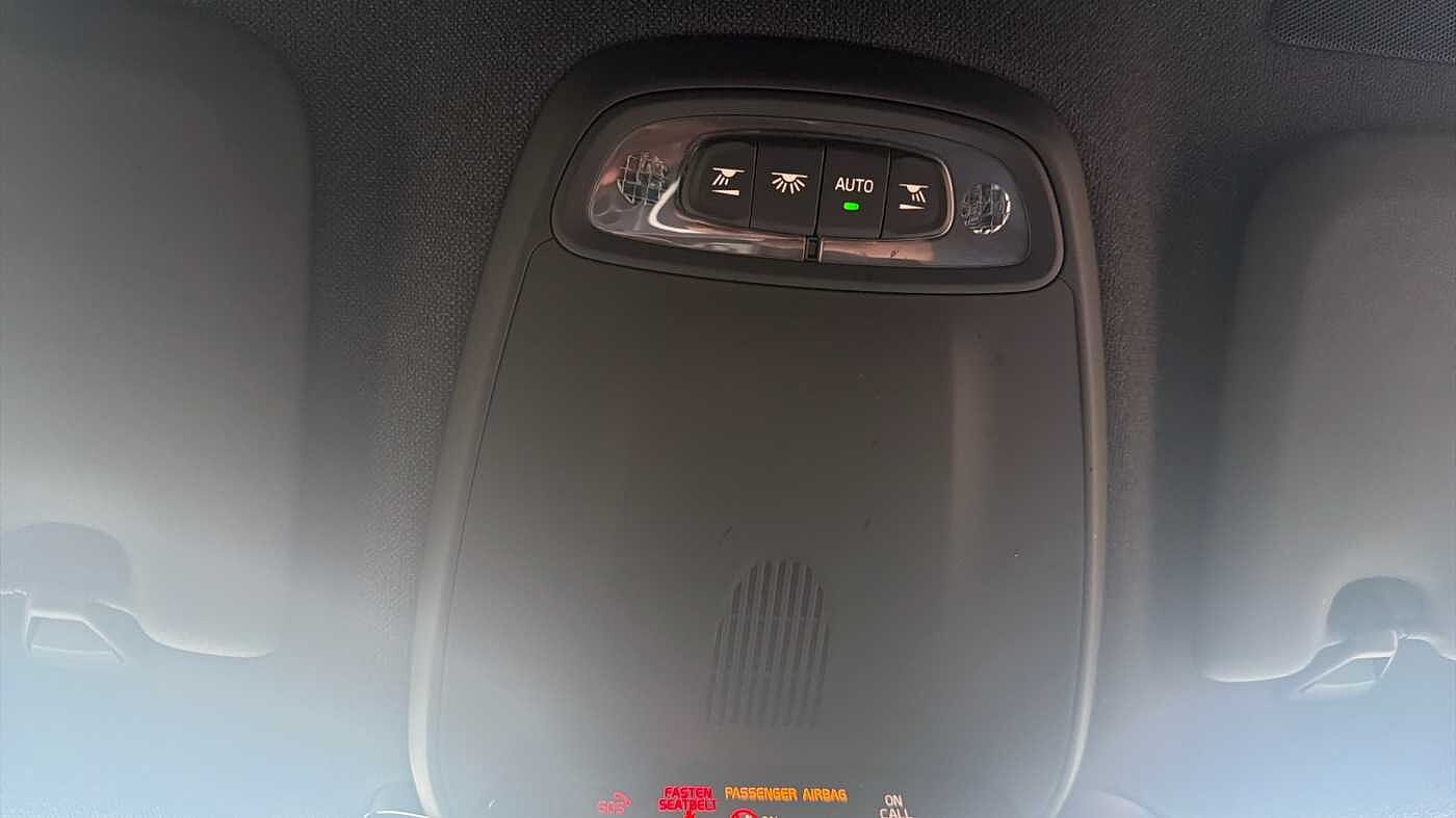 Used Volvo XC40 2022 for sale - 78035951: Photo 28