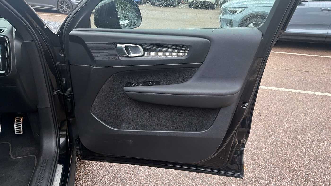 Used Volvo XC40 2022 for sale - 78035951: Photo 29