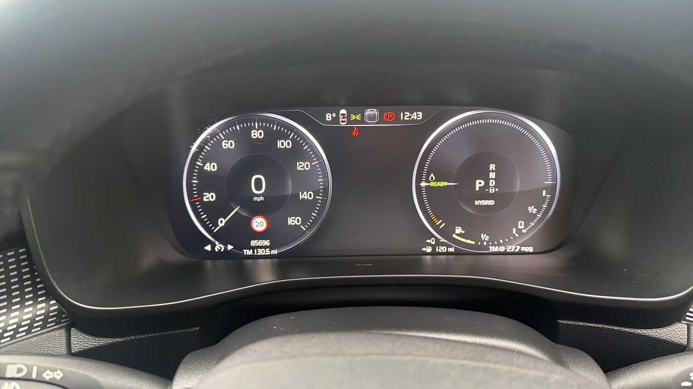 Used Volvo XC40 2022 for sale - 78035951: Photo 54