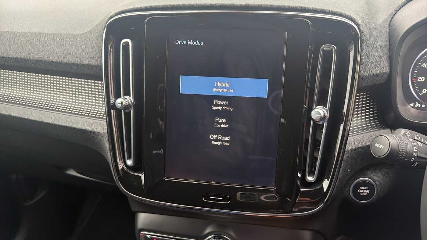 Used Volvo XC40 2022 for sale - 78035951: Photo 60