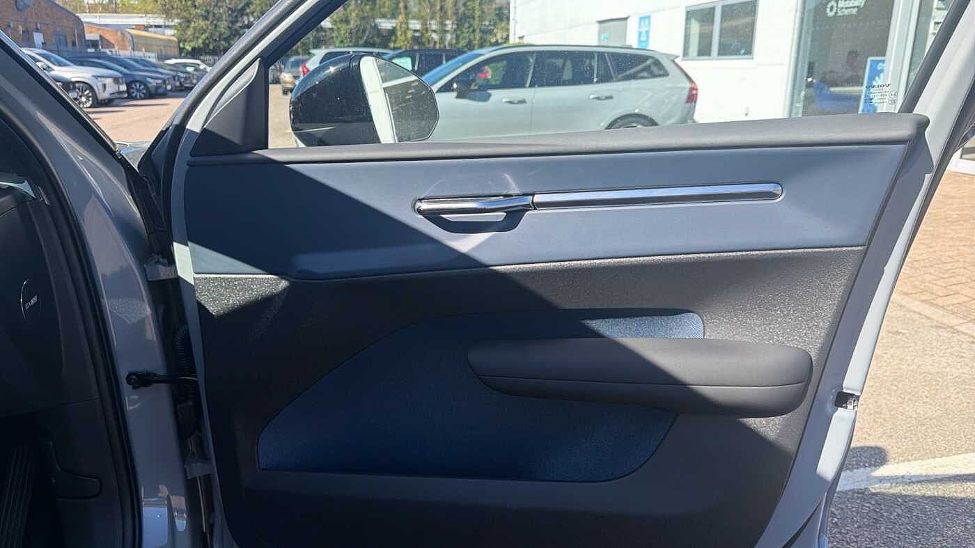 Used Volvo EX30 2025 for sale - 78179870: Photo 28