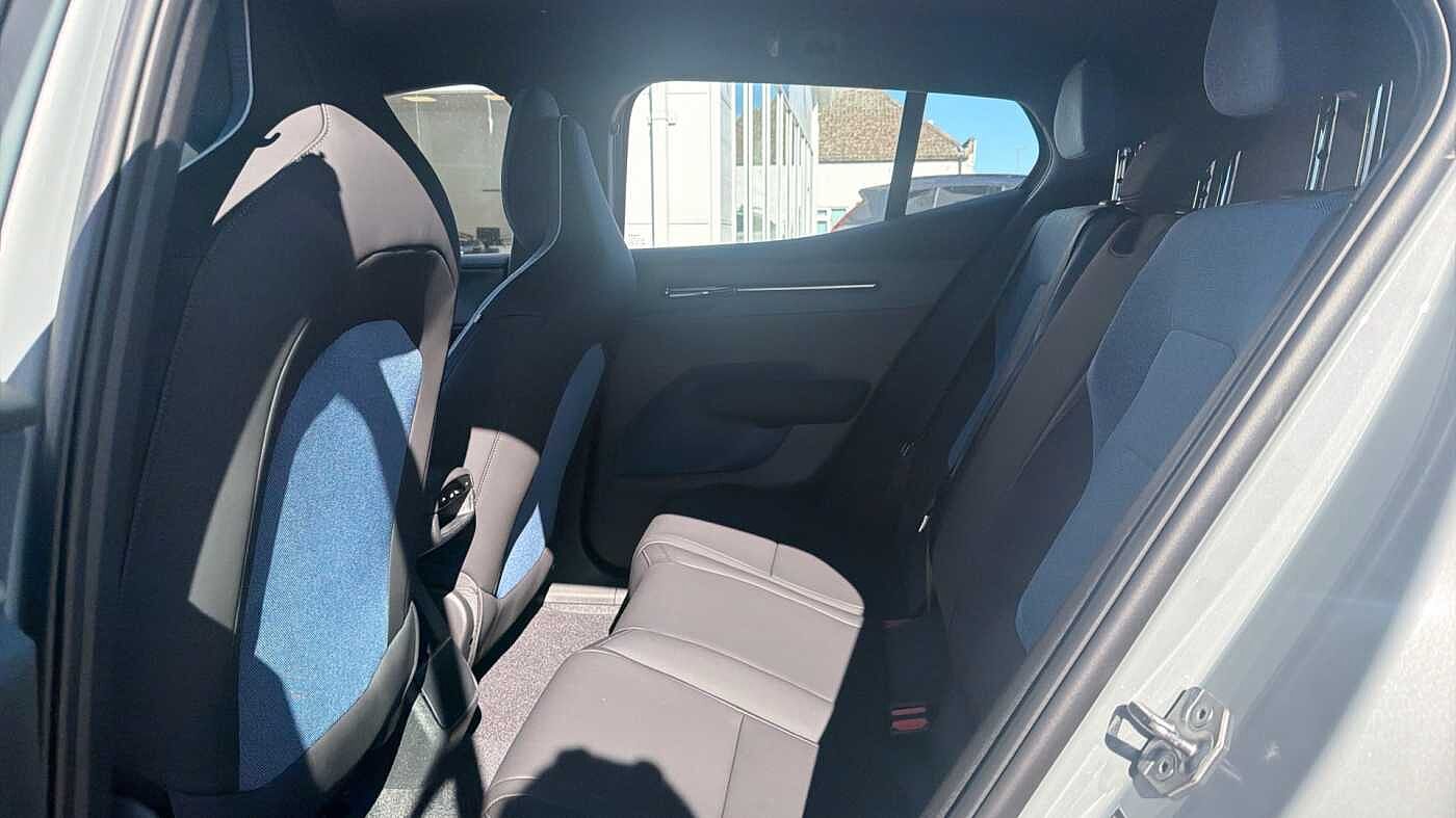 Used Volvo EX30 2025 for sale - 78179870: Photo 32