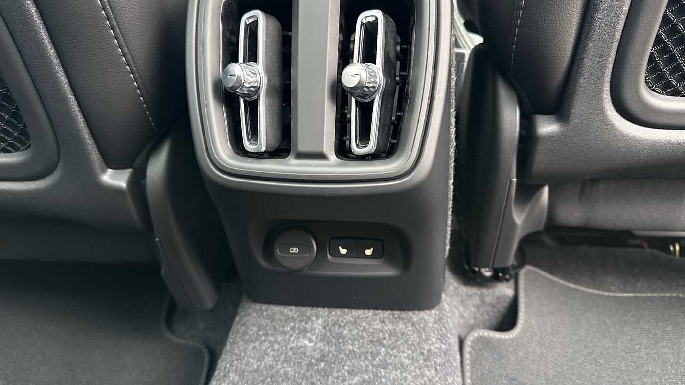 Used Volvo XC40 2025 for sale - 78035964: Photo 41