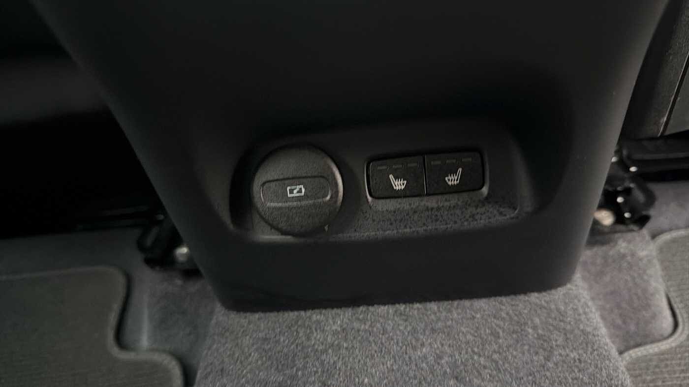 Used Volvo XC40 2023 for sale - 78035955: Photo 42