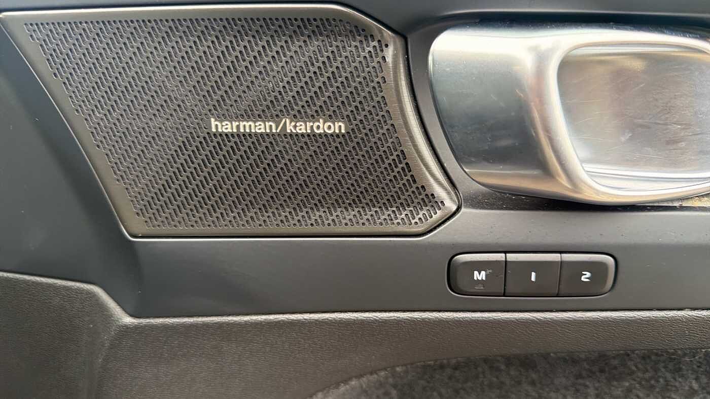 Used Volvo XC40 2023 for sale - 78035955: Photo 43