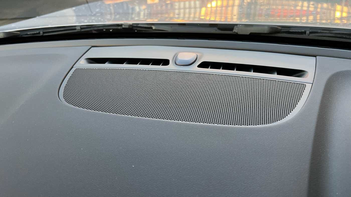 Used Volvo XC40 2025 for sale - 78035940: Photo 25