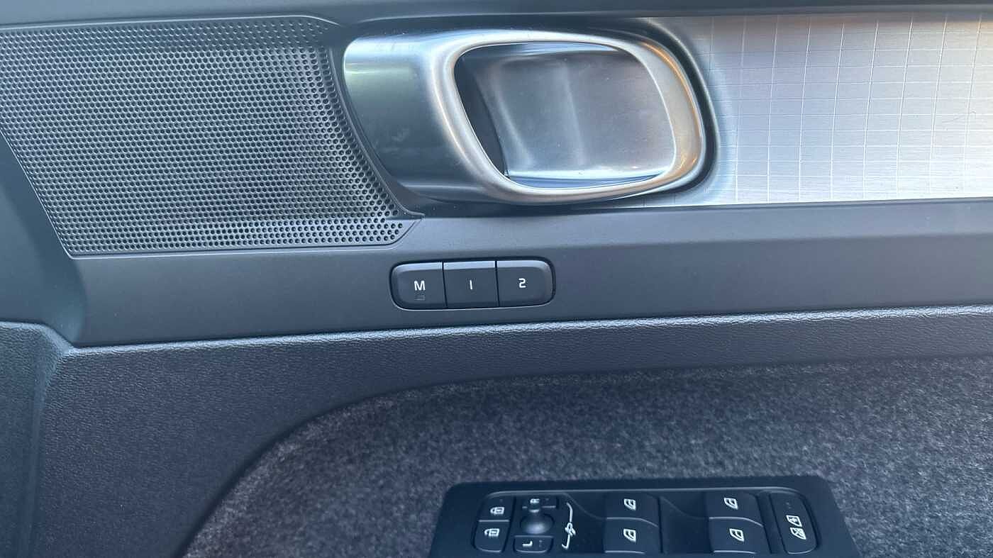 Used Volvo XC40 2025 for sale - 78035940: Photo 43