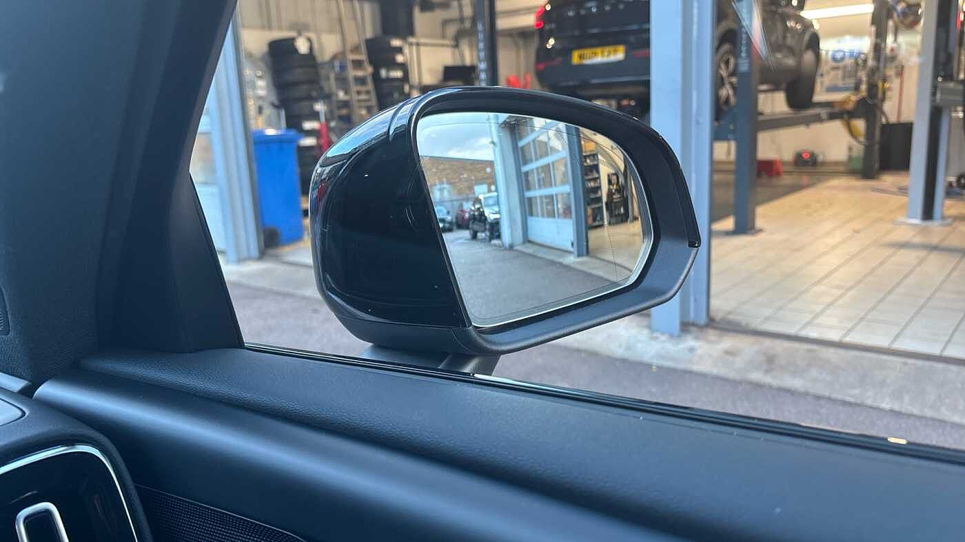 Used Volvo XC40 2025 for sale - 78035940: Photo 45