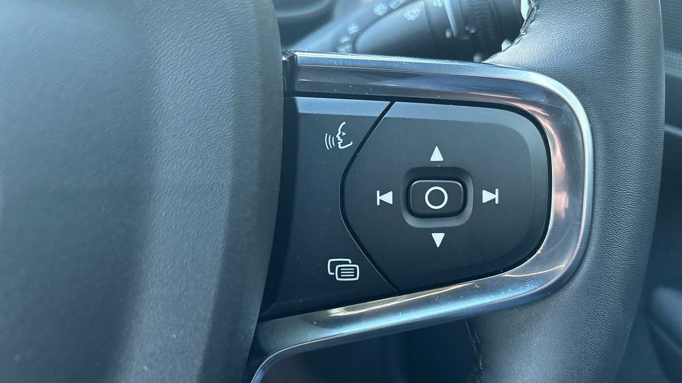 Used Volvo XC40 2025 for sale - 78035940: Photo 46