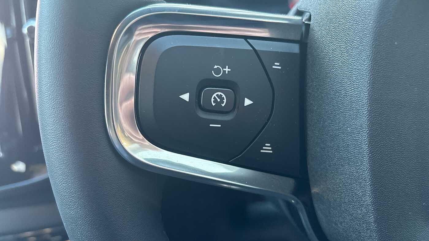 Used Volvo XC40 2025 for sale - 78035940: Photo 47