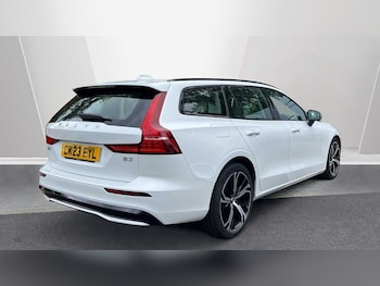 Used Volvo V60 2023 for sale - 78344000: Photo