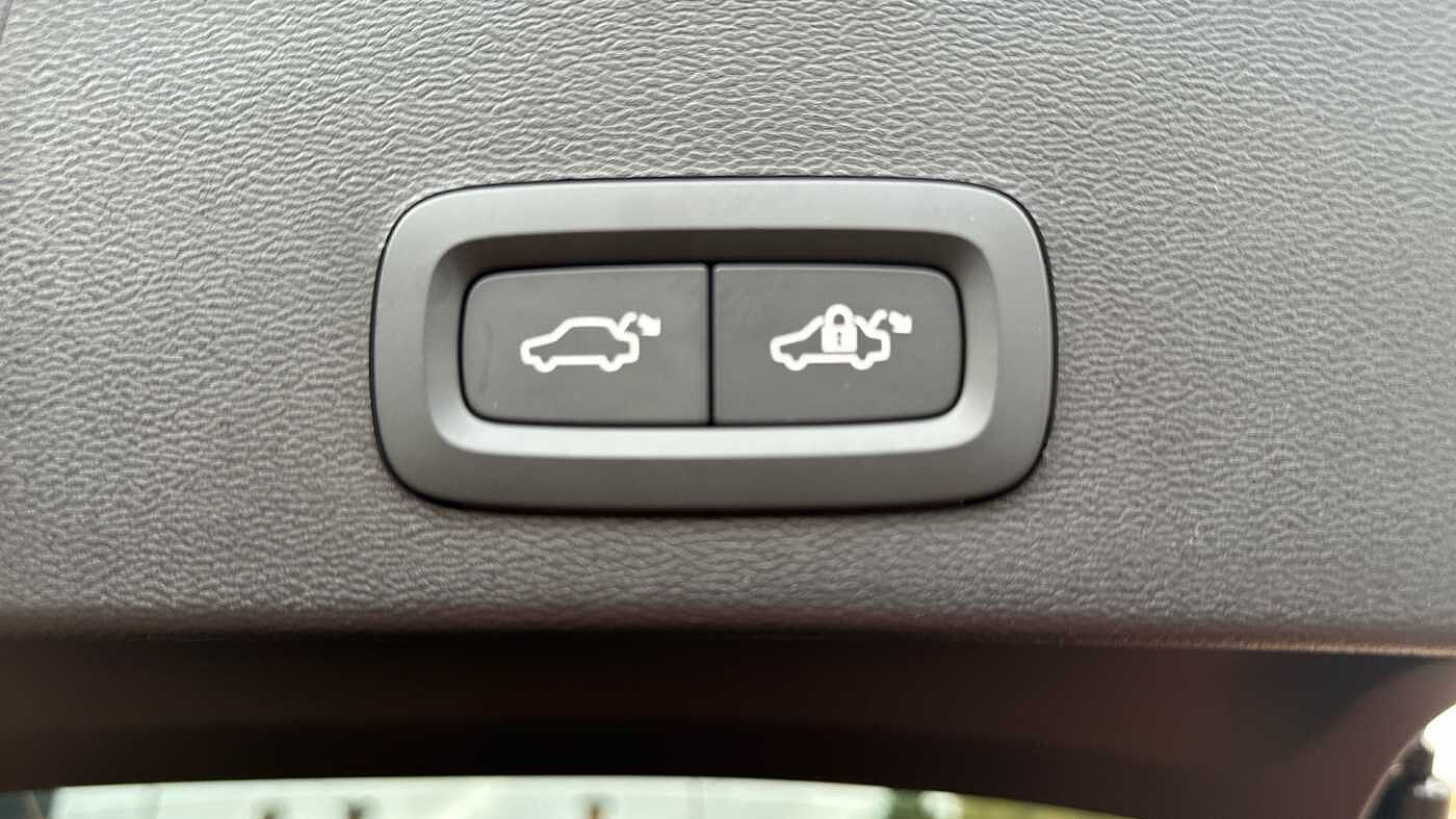 Used Volvo EX40 2025 for sale - 78035945: Photo 32