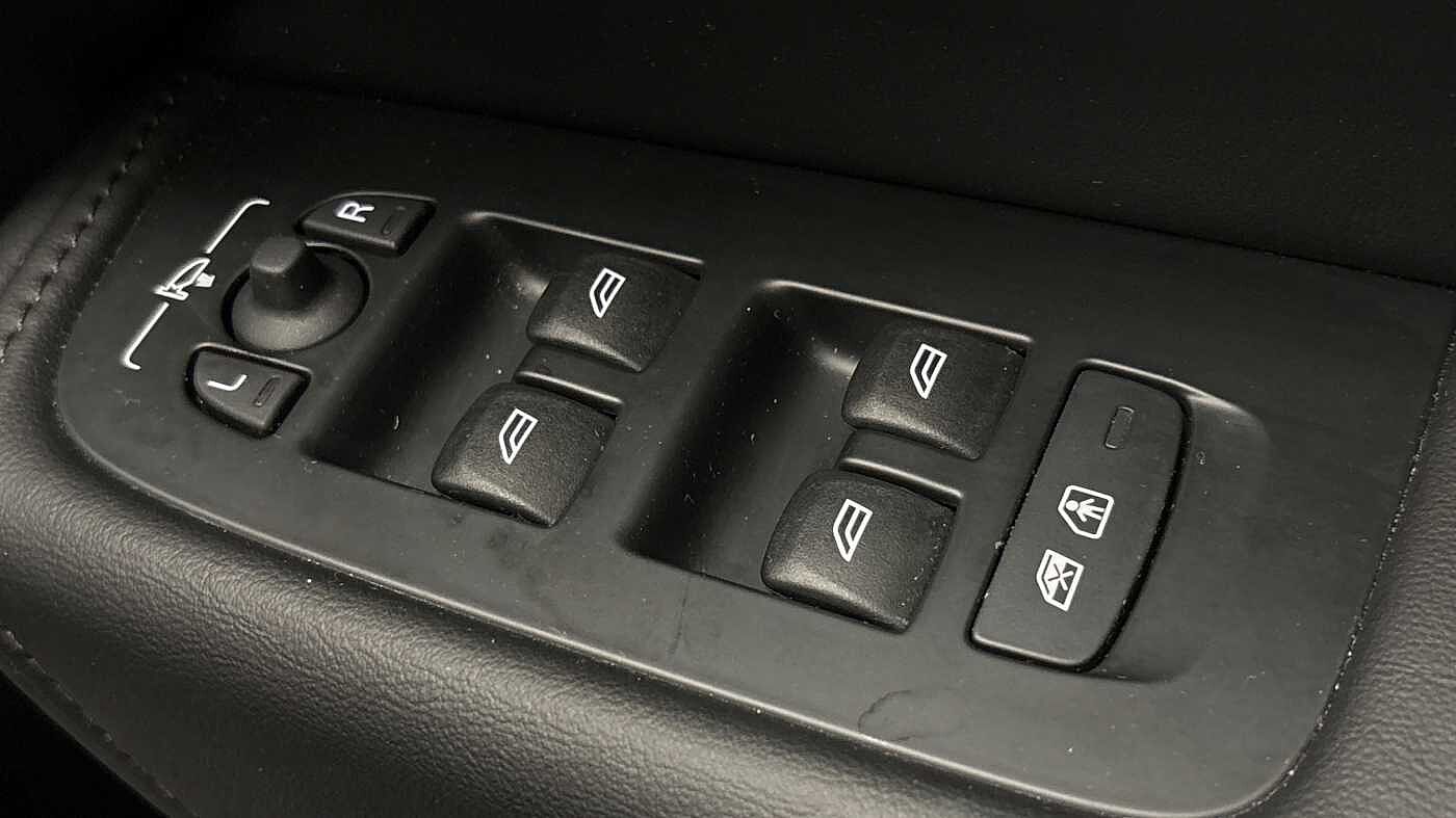 Used Volvo XC60 2025 for sale - 78055276: Photo 25