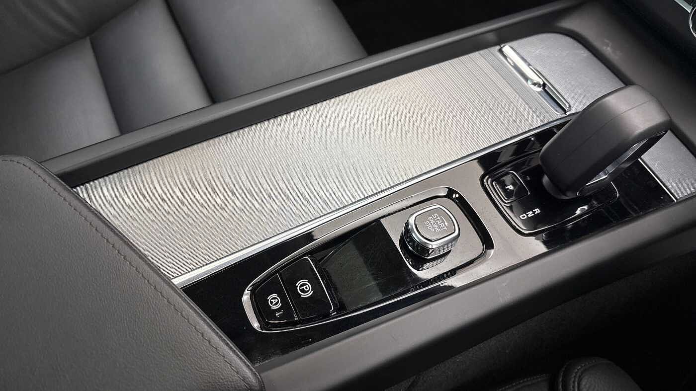 Used Volvo XC60 2025 for sale - 78055276: Photo 32