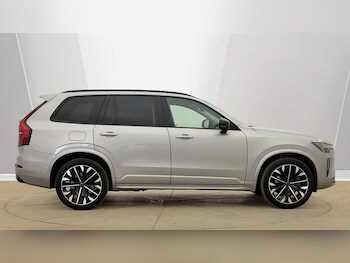 Used Volvo XC90 2025 for sale - 78328877: Photo