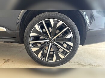 Used Volvo XC90 2025 for sale - 78328869: Photo