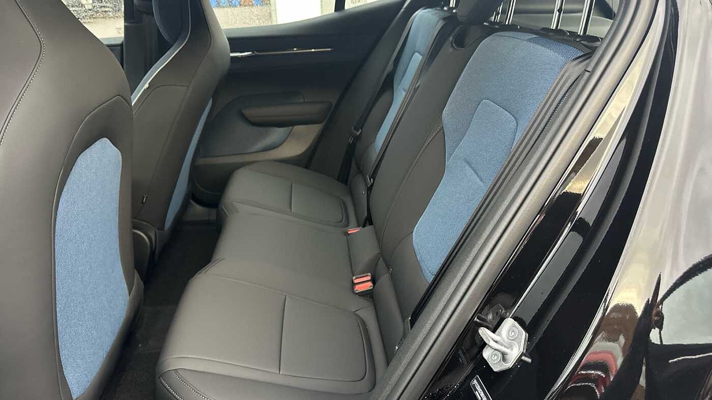 Used Volvo EX30 2025 for sale - 78035934: Photo 34