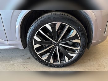 Used Volvo XC90 2025 for sale - 79705095: Photo