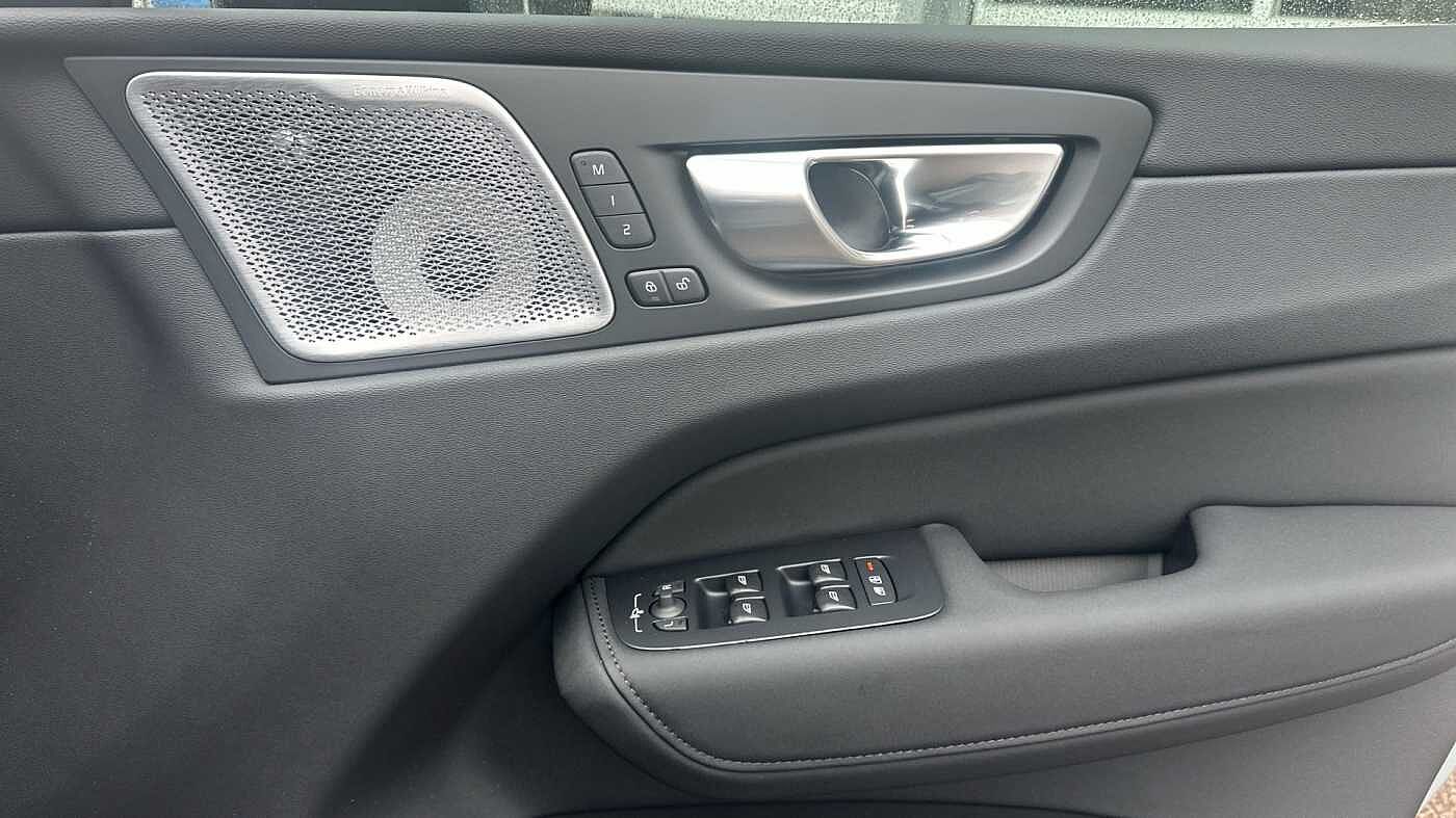 Used Volvo XC60 2025 for sale - 78035935: Photo 30