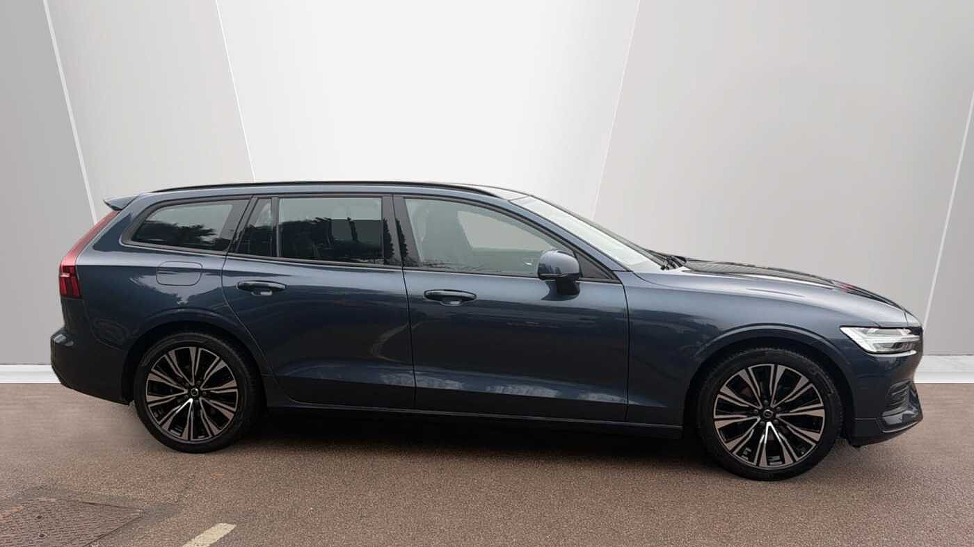 Used Volvo V60 2023 for sale - 78035958: Photo 3