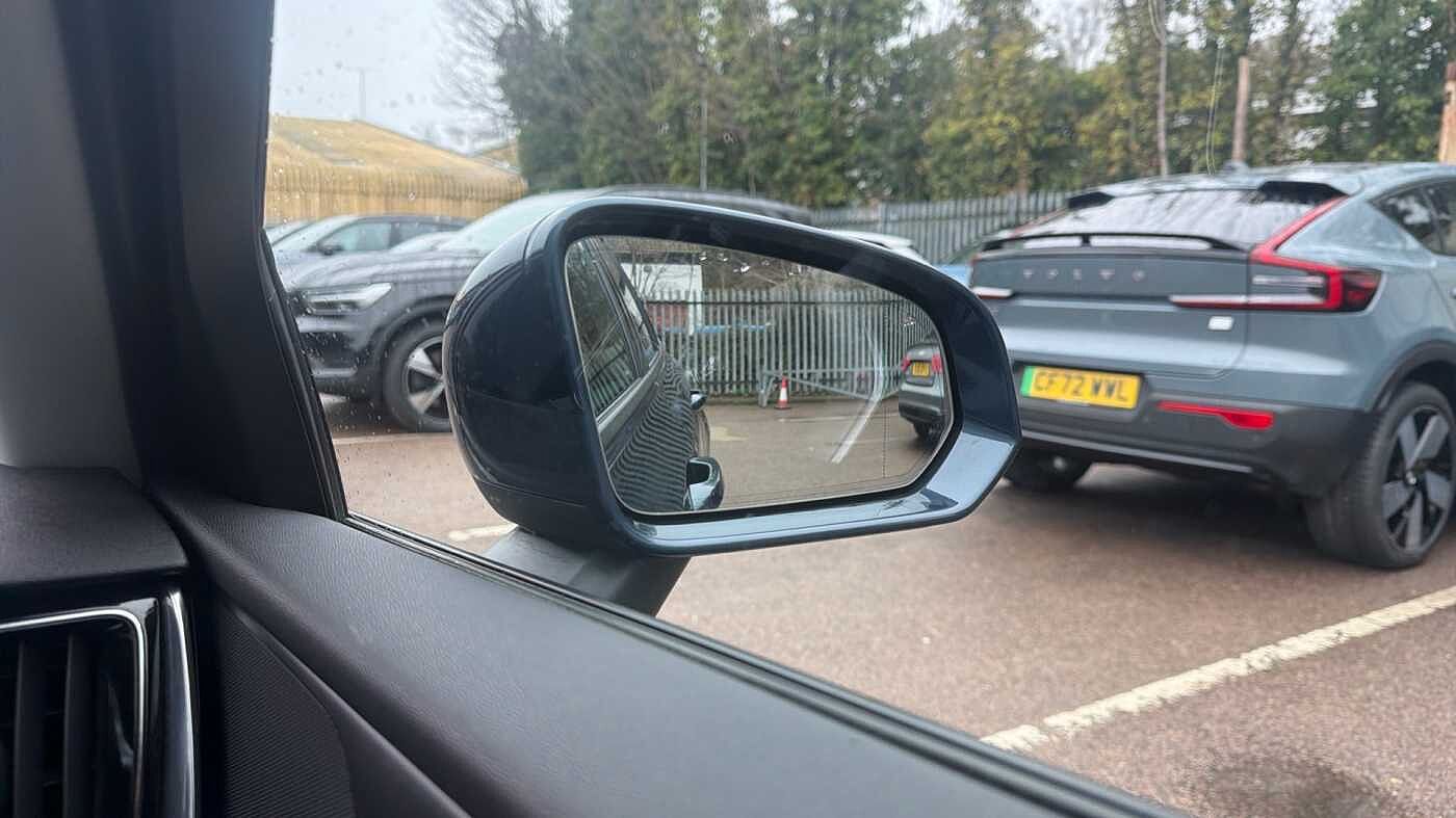 Used Volvo V60 2023 for sale - 78035958: Photo 32