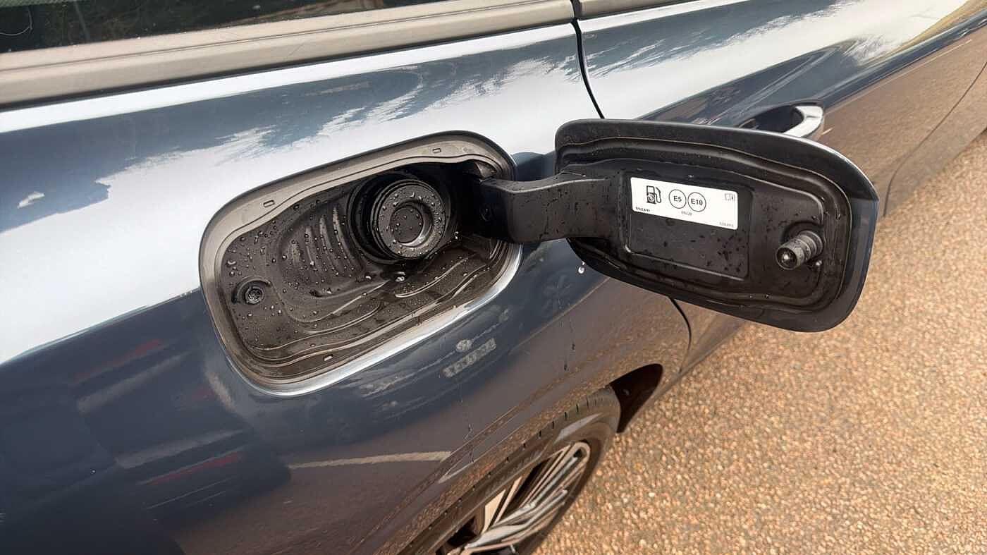 Used Volvo V60 2023 for sale - 78035958: Photo 37