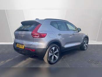 Used Volvo XC40 2026 for sale - 79399526: Photo