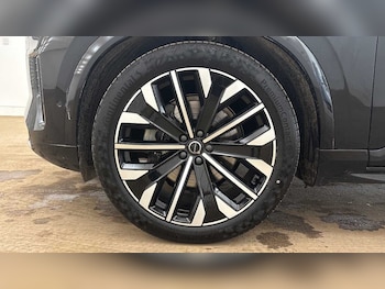 Used Volvo XC90 2025 for sale - 78328855: Photo