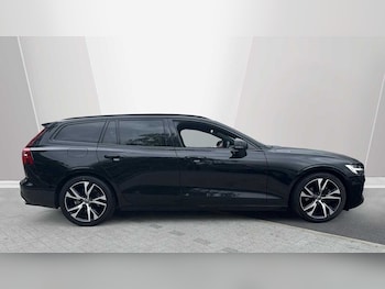 Used Volvo V60 2022 for sale - 78344003: Photo