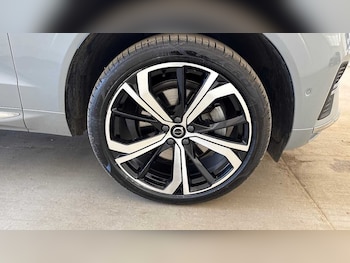 Used Volvo XC60 2025 for sale - 78456516: Photo