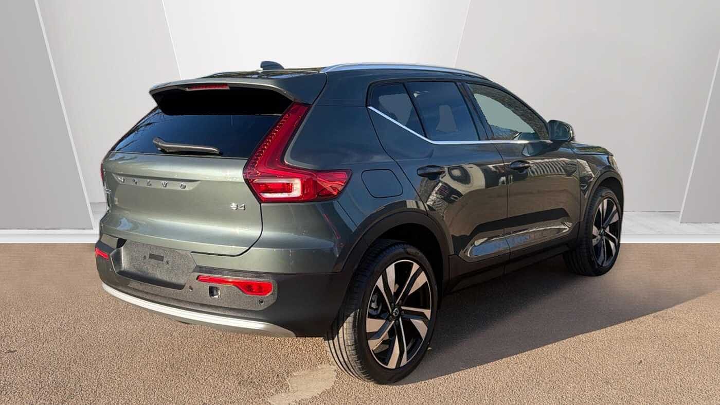 Used Volvo XC40 2026 for sale - 78179871: Photo 2