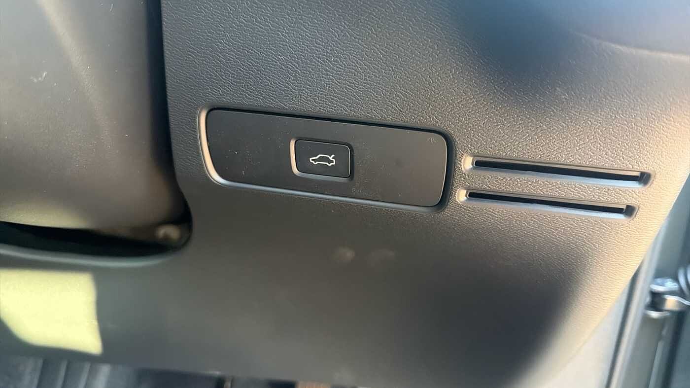 Used Volvo XC40 2026 for sale - 78179871: Photo 41