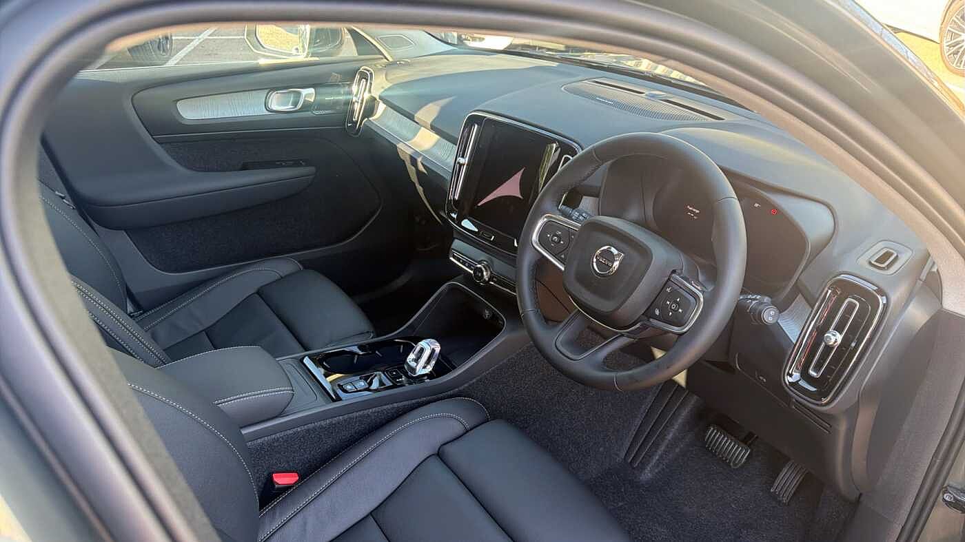 Used Volvo XC40 2026 for sale - 78179871: Photo 5