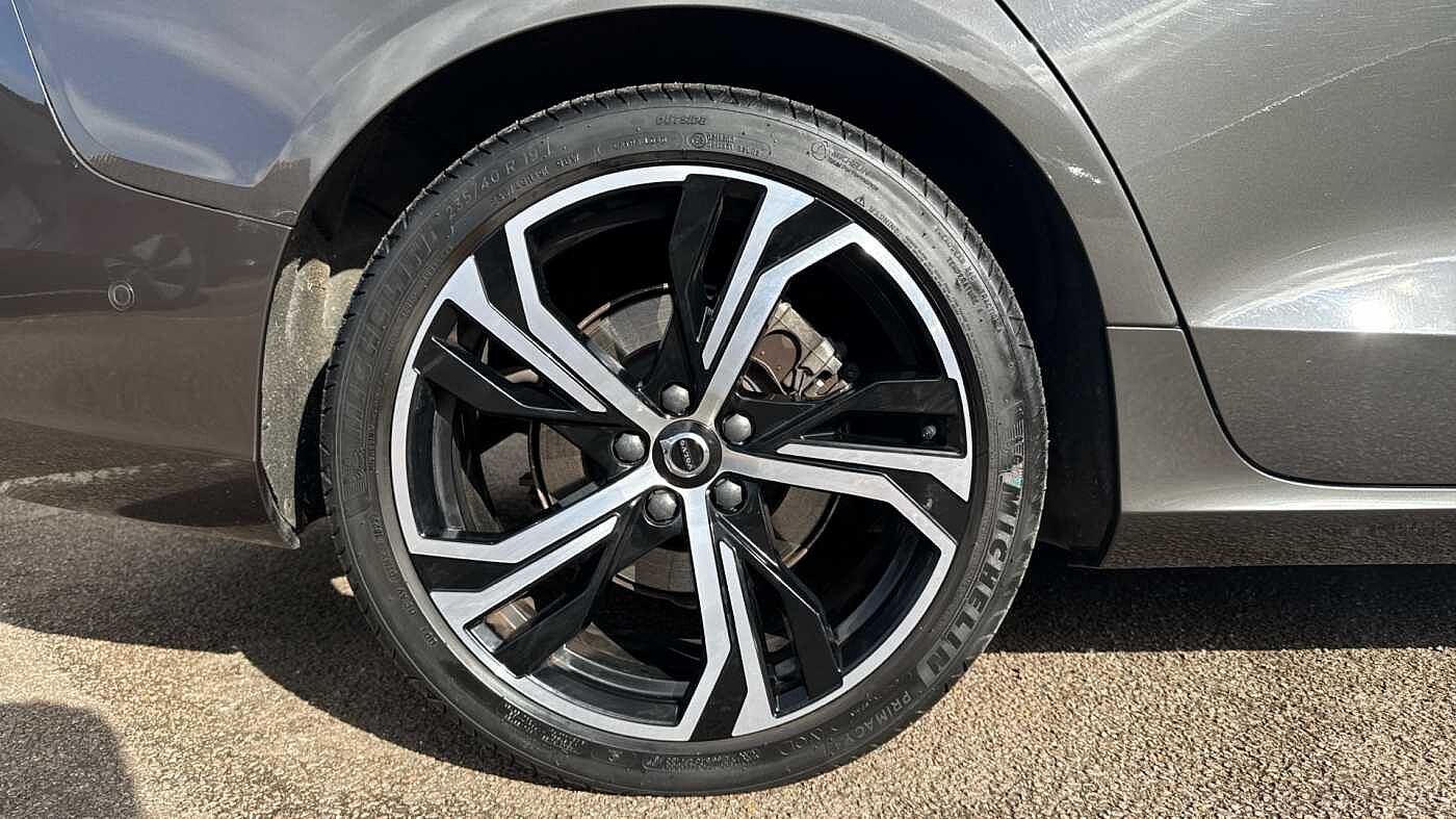 Used Volvo V60 2022 for sale - 78035956: Photo 11